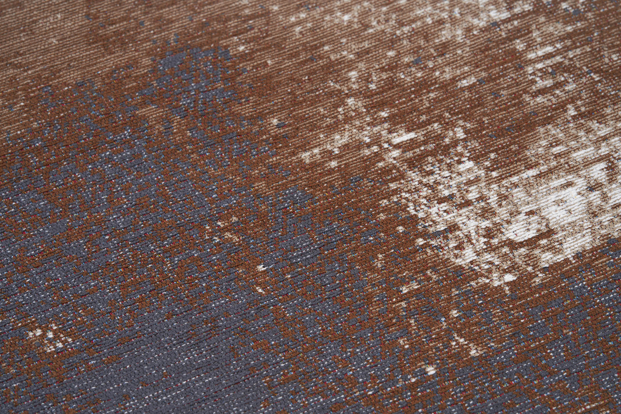 CARPET DECOR RUST GREY BadlyBitten